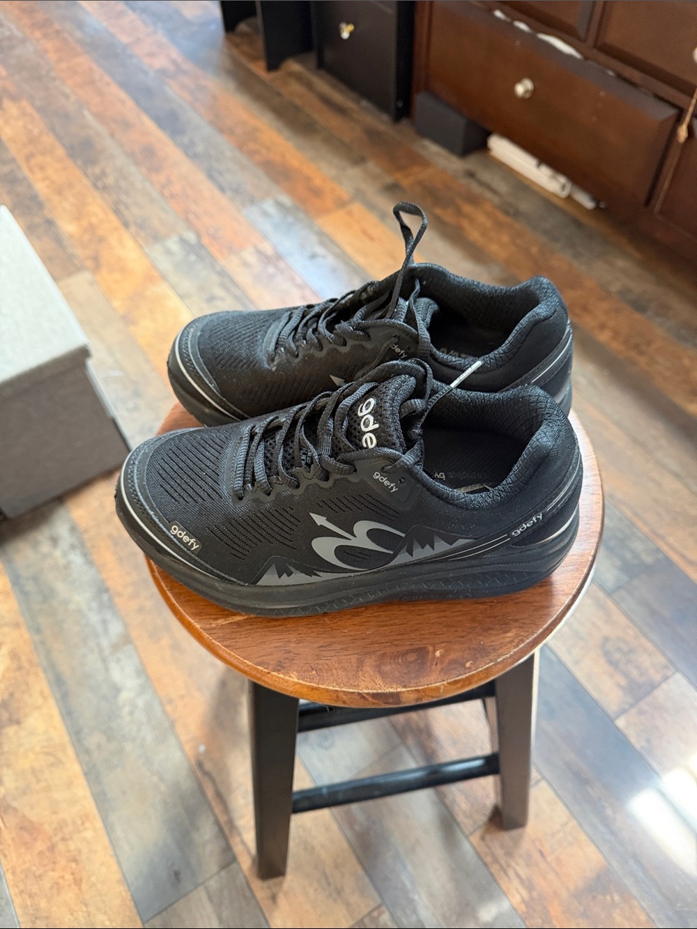 Oofos Women’s Black Athletic Lace-Up Walking Sneakers